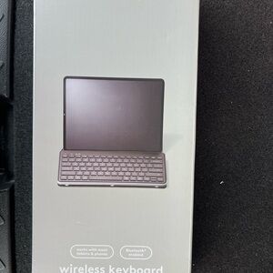 heyday Black Wireless Keyboard for Tablets